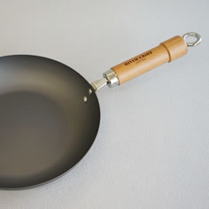 �ɓS�t���C�p���E���n���h��